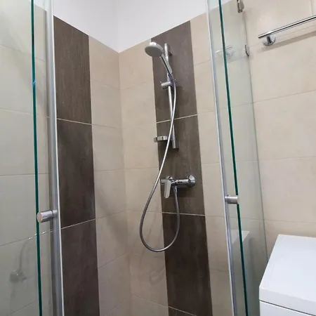 Beautiful 2 Bdr In The Inner Center Budapest